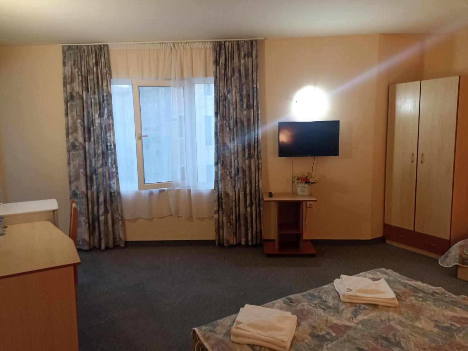 Krasi Hotel Ravda Bagian luar foto