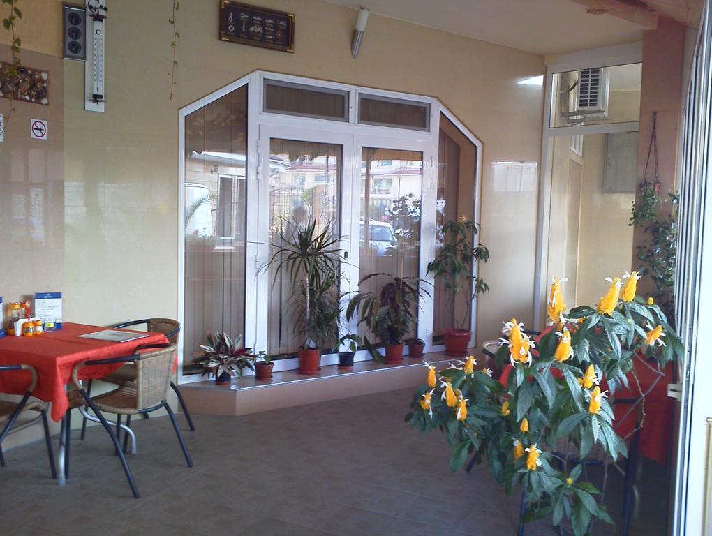 Krasi Hotel Ravda Bagian luar foto