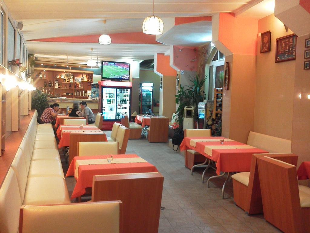 Krasi Hotel Ravda Bagian luar foto